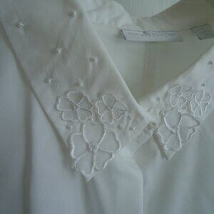 New York & Company Shirt L White Stretch